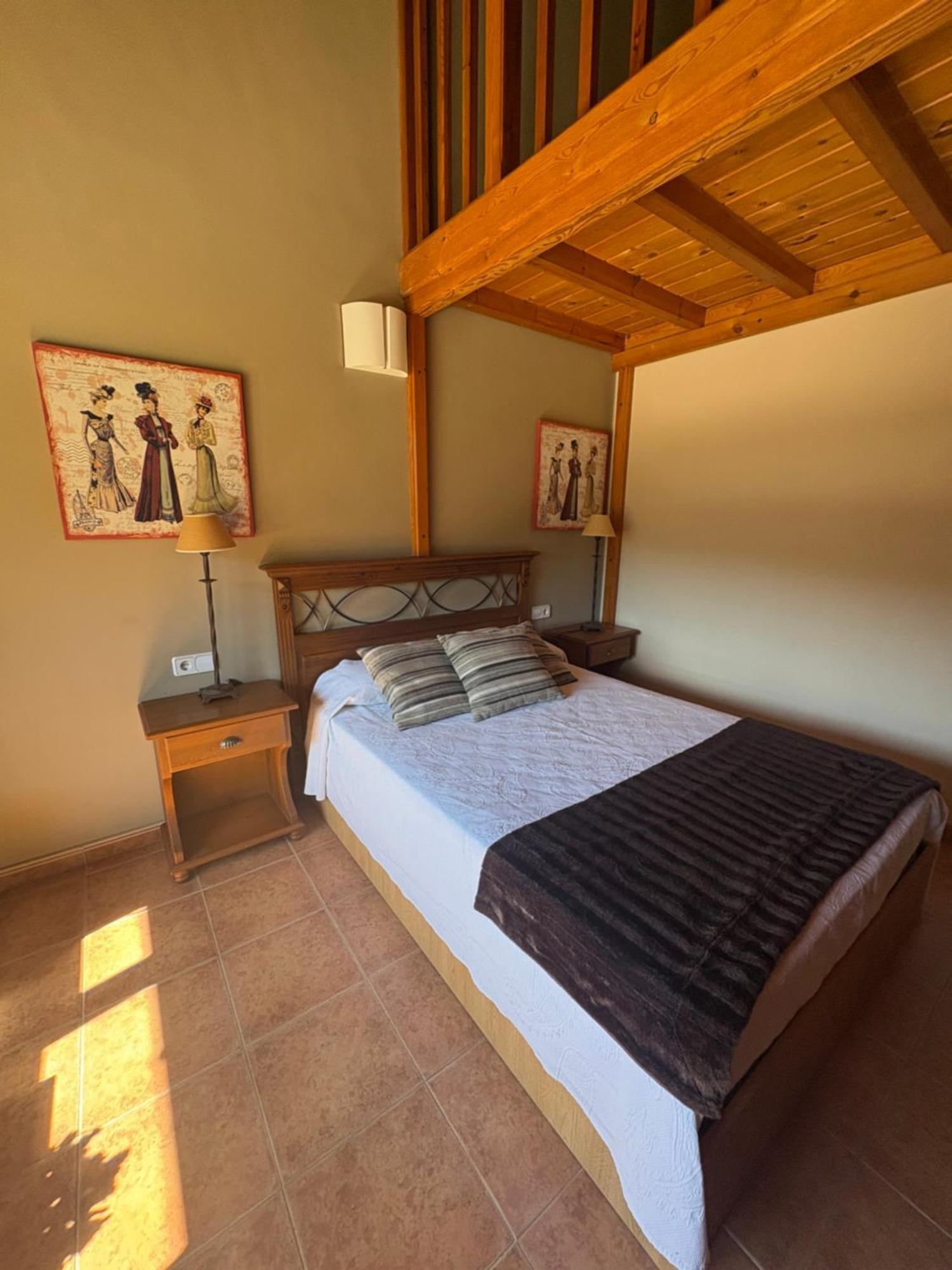 Hotel Guara Inluka Las Almunias Zimmer foto