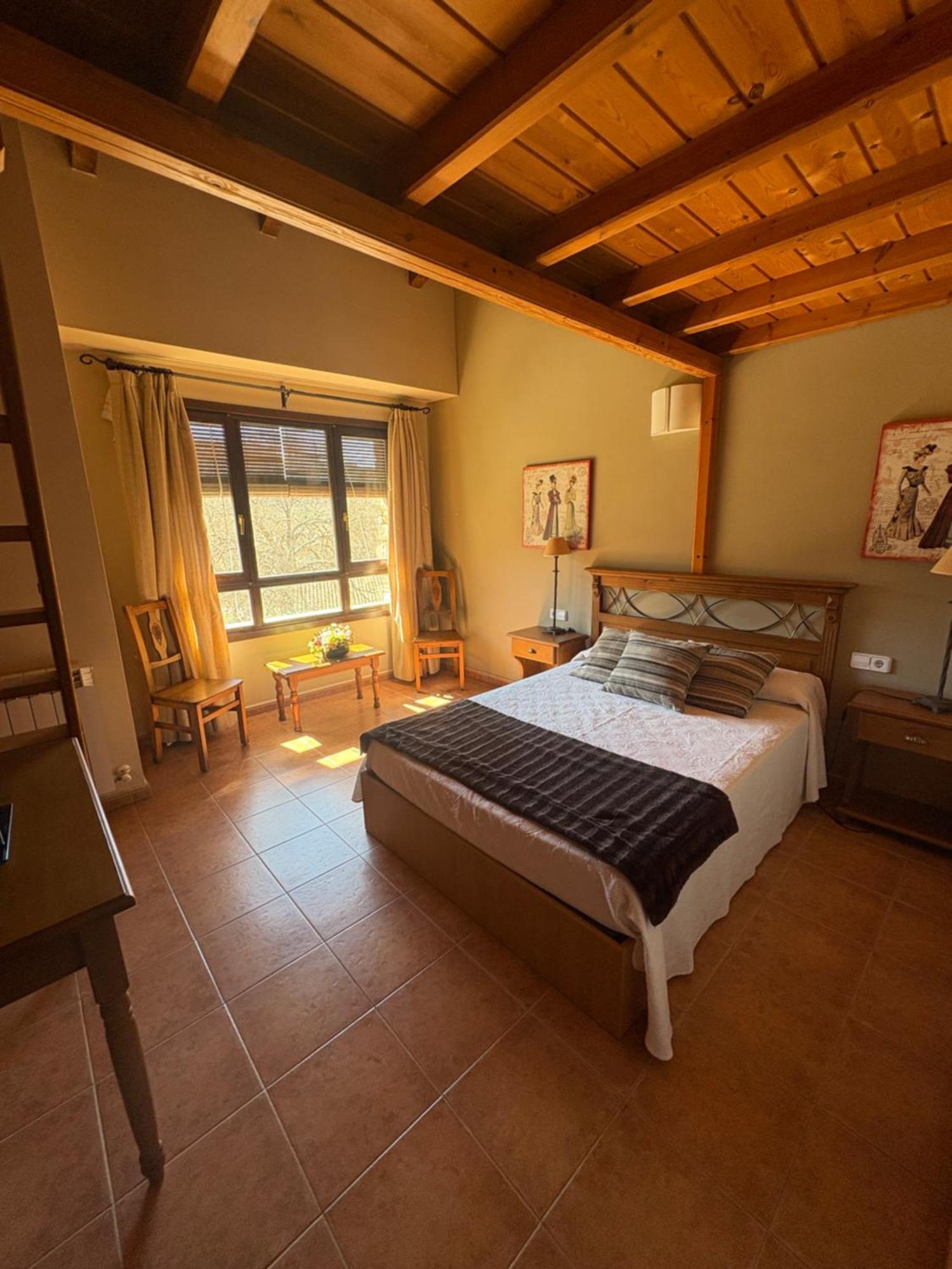 Hotel Guara Inluka Las Almunias Zimmer foto
